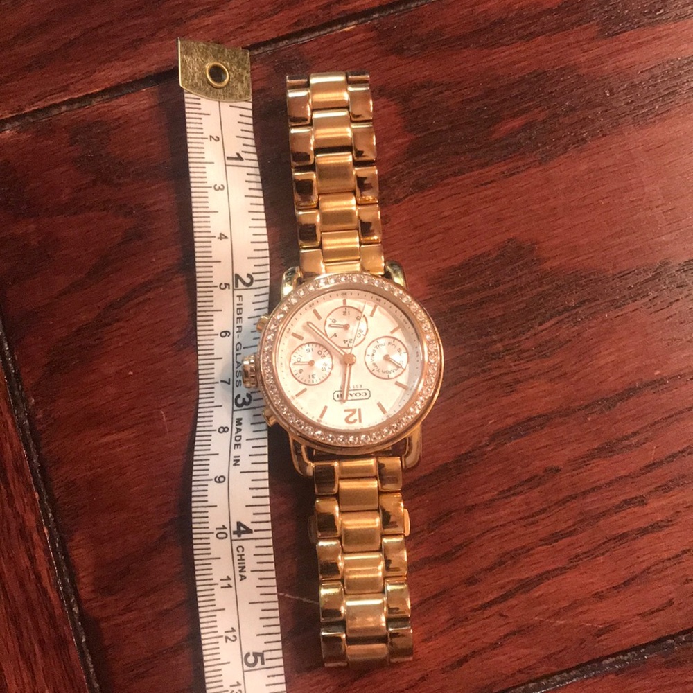 Women’s Watch - Picture 6 of 8